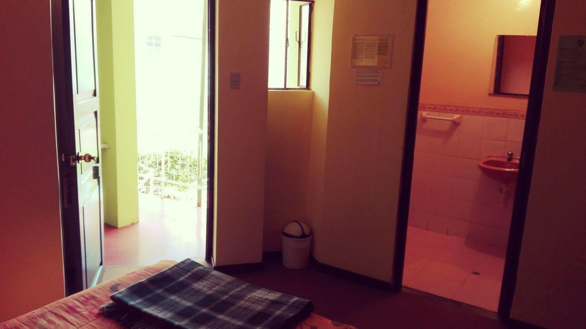 El Manzano Guest House Puno Exterior photo